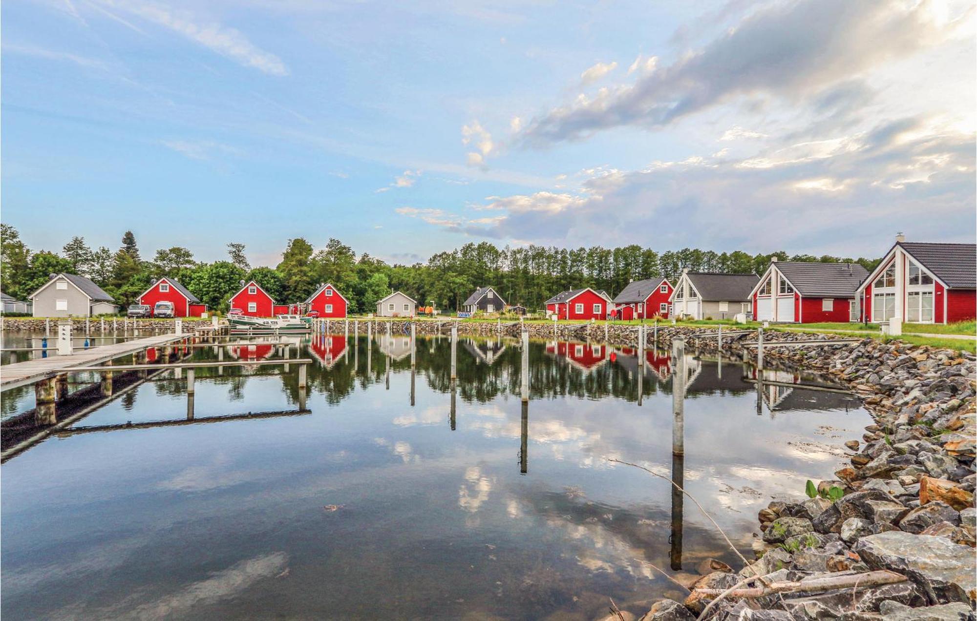 3 Bedroom Pet Friendly Home In Zerpenschleuse Eksteriør billede